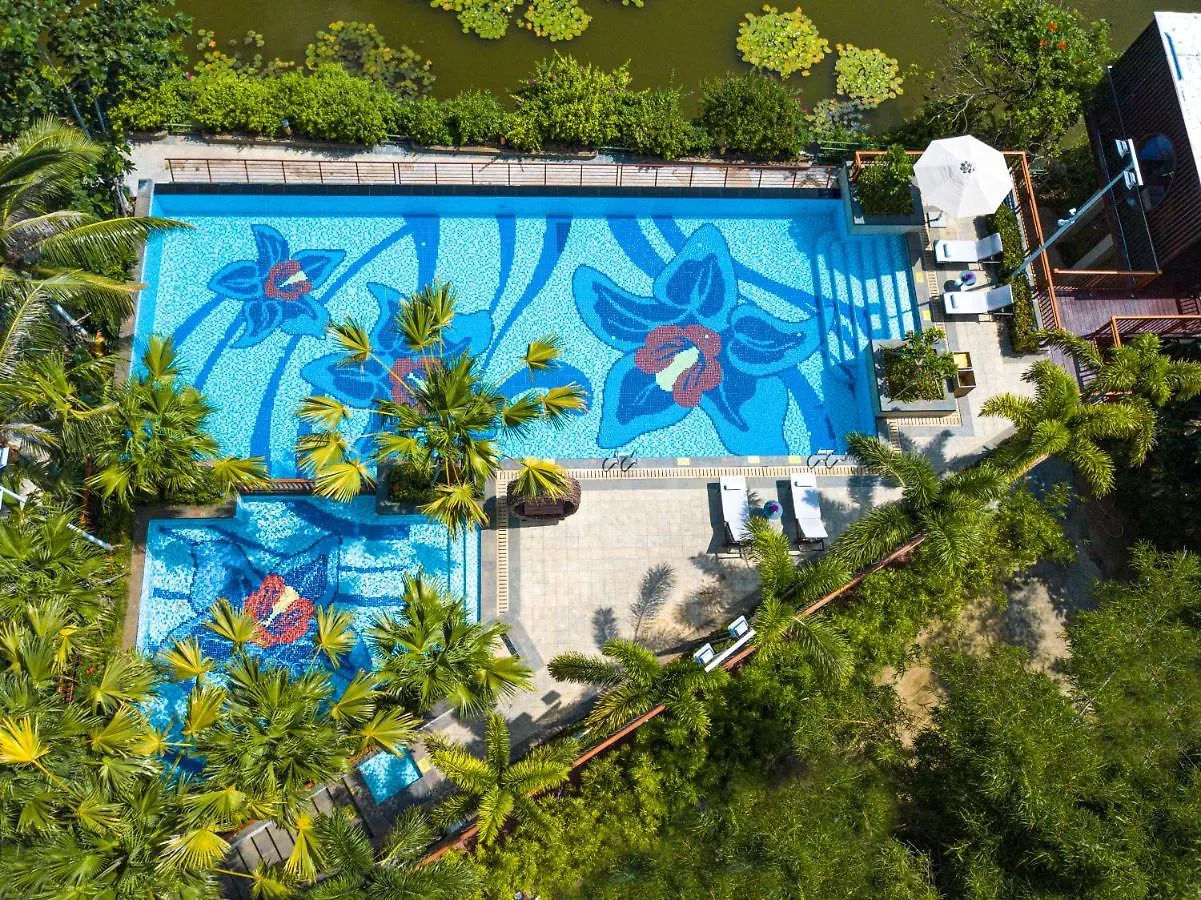 Holiday Inn & Suites Sanya Yalong Bay Hotel