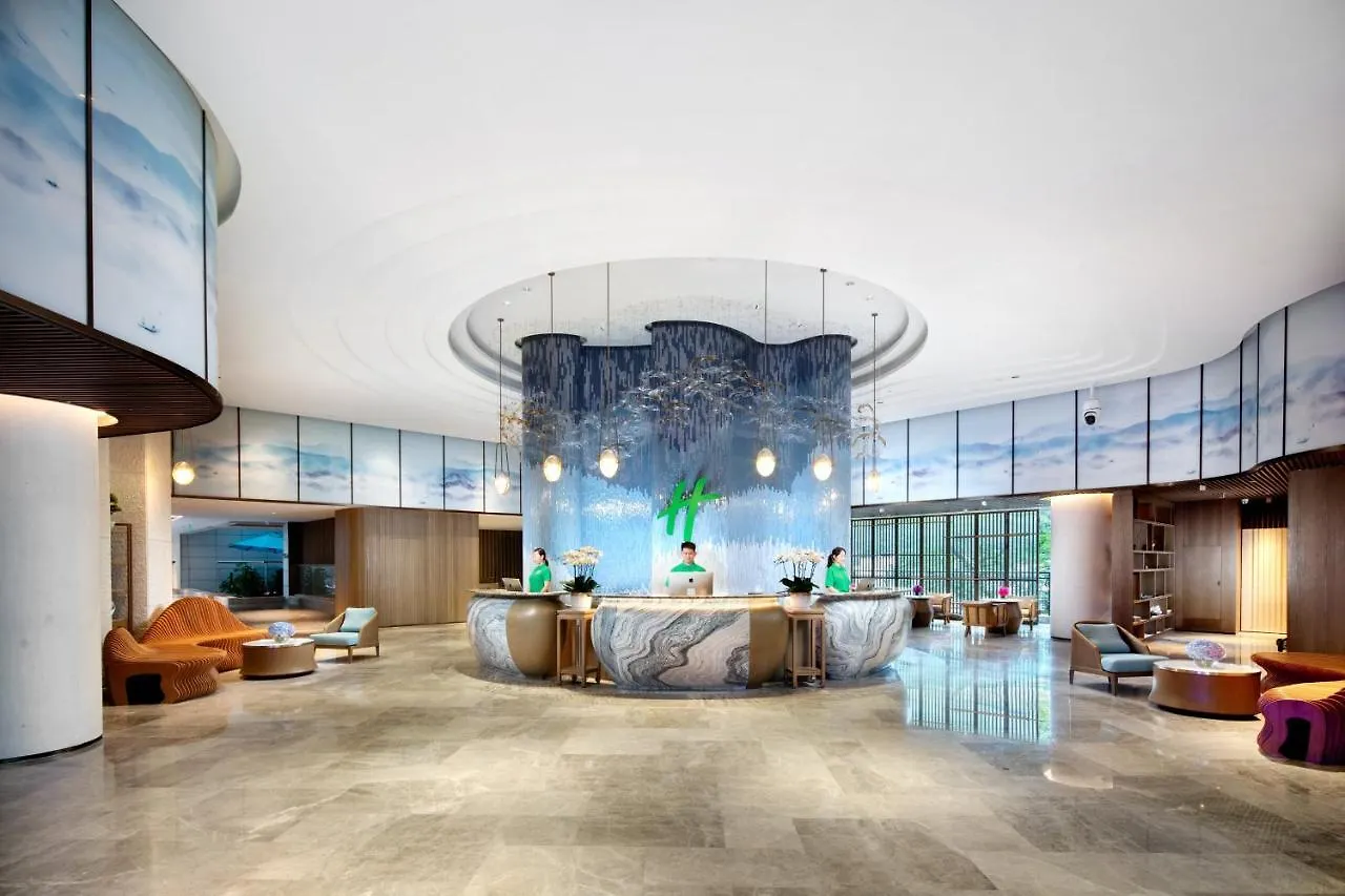 Holiday Inn & Suites Sanya Yalong Bay 5*,  China