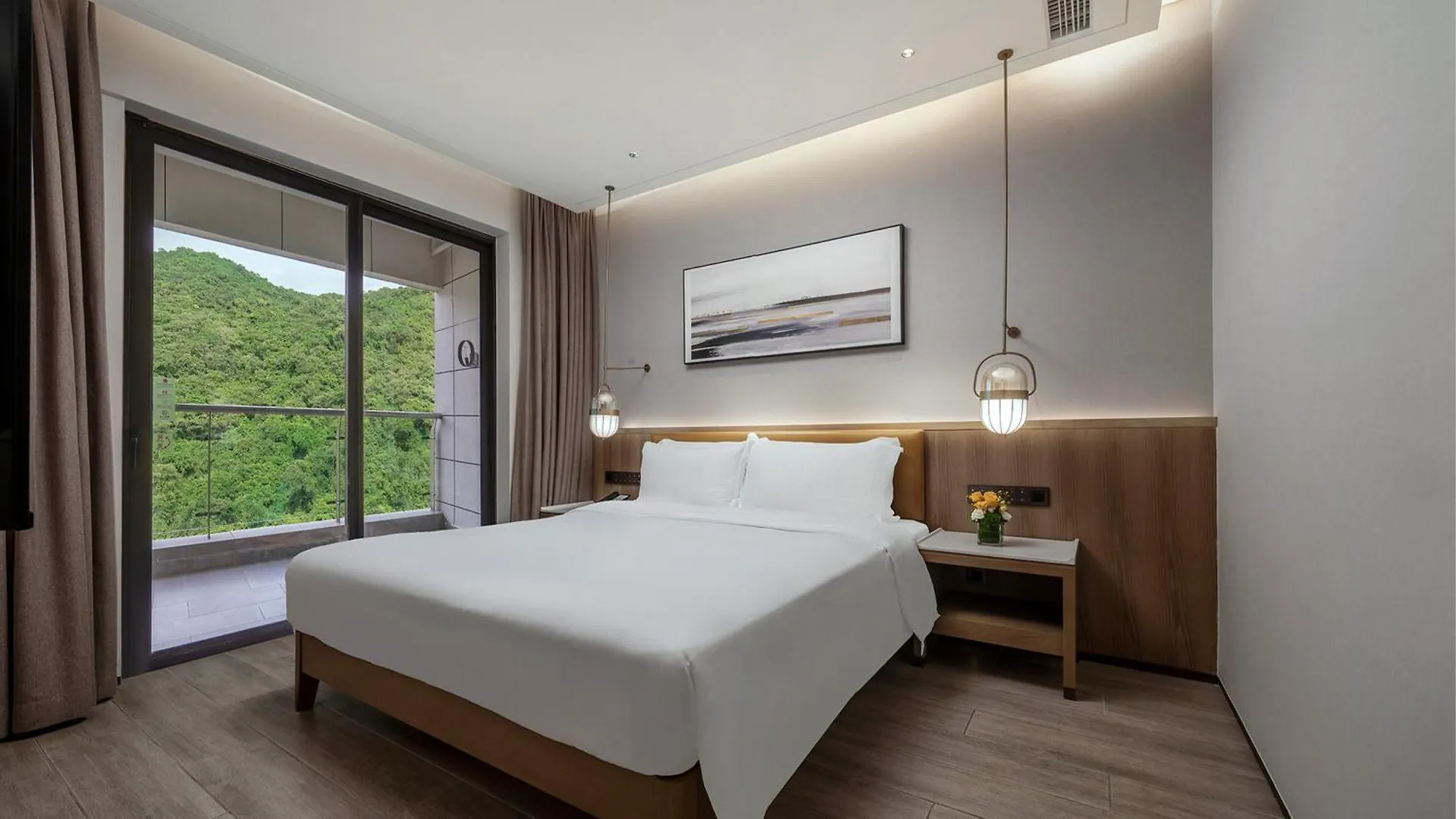 Holiday Inn & Suites Sanya Yalong Bay Hotel