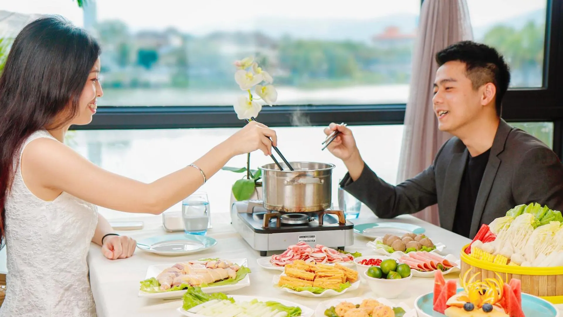 Holiday Inn & Suites Sanya Yalong Bay 5*,  China