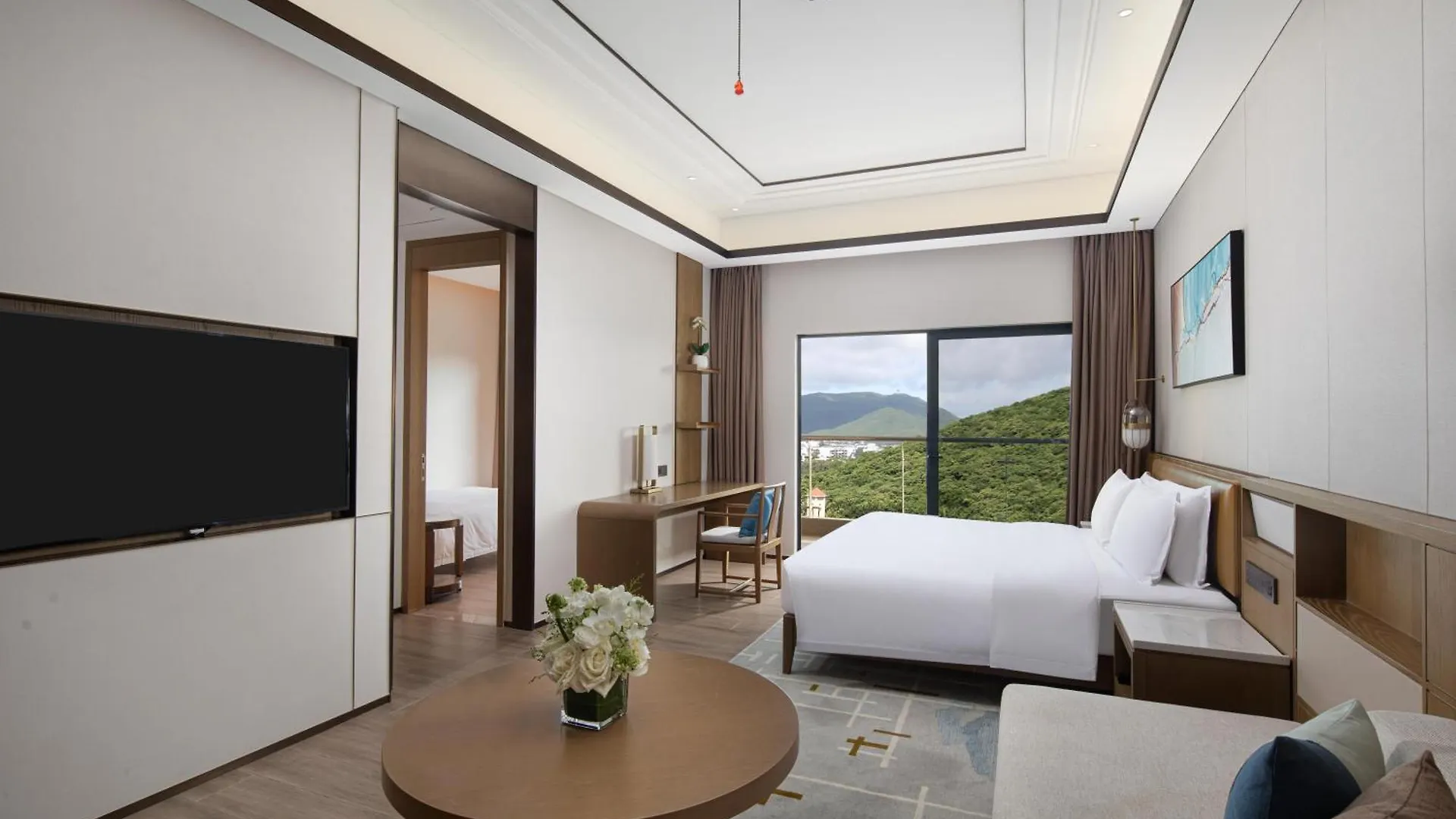Holiday Inn & Suites Sanya Yalong Bay 5*,  China