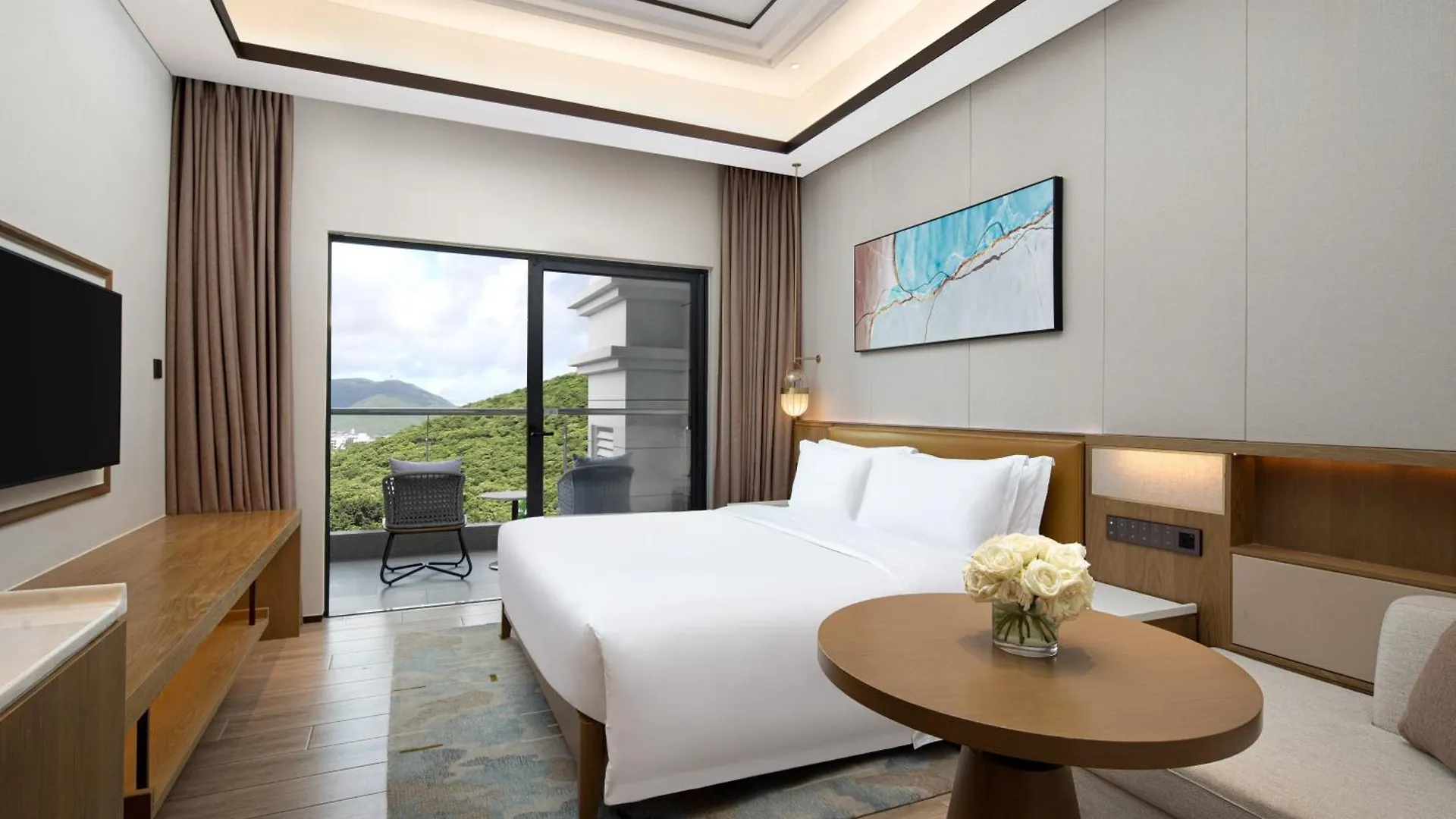 Holiday Inn & Suites Sanya Yalong Bay