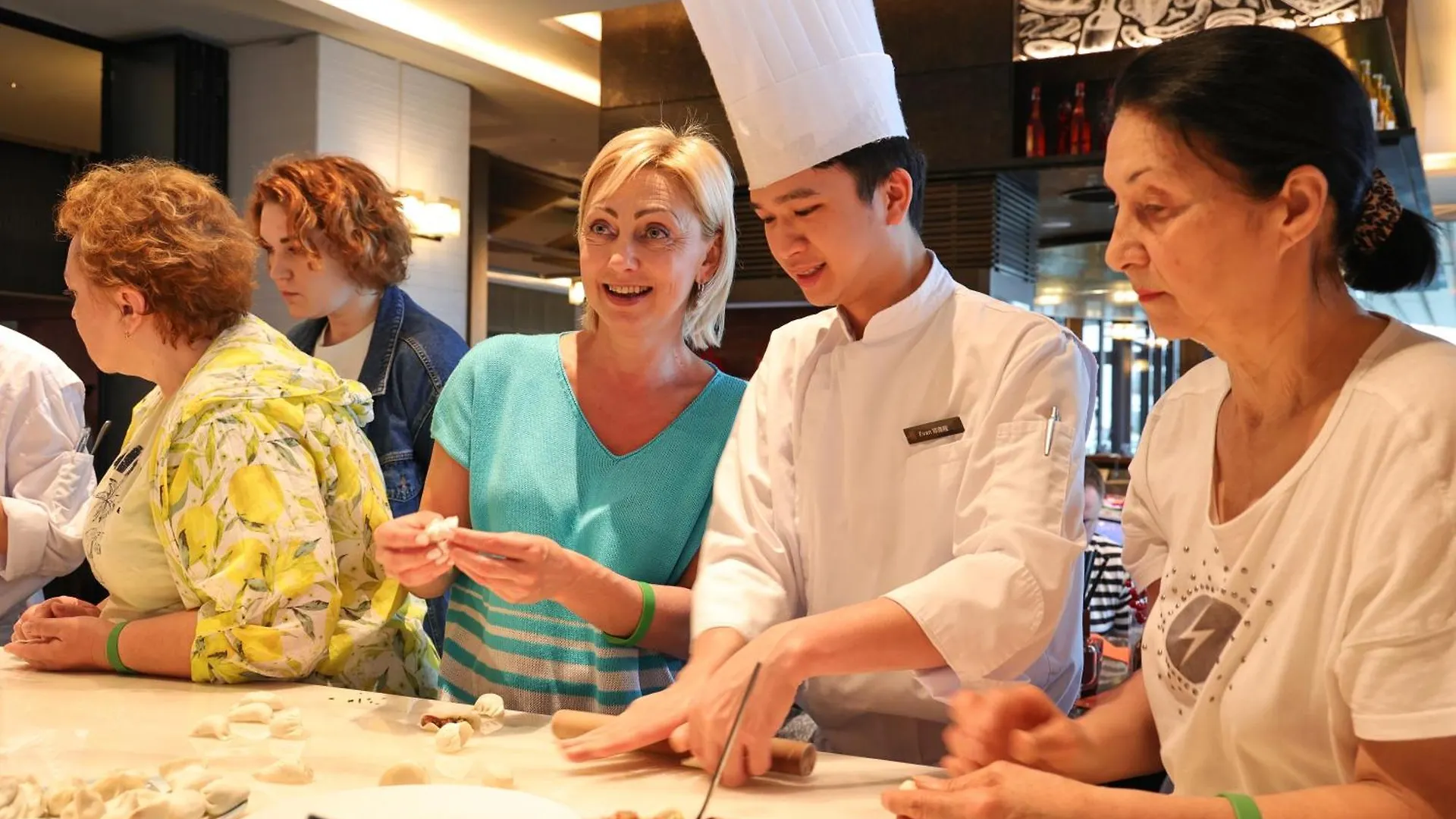 ***** Hotel Holiday Inn & Suites Sanya Yalong Bay Chiny