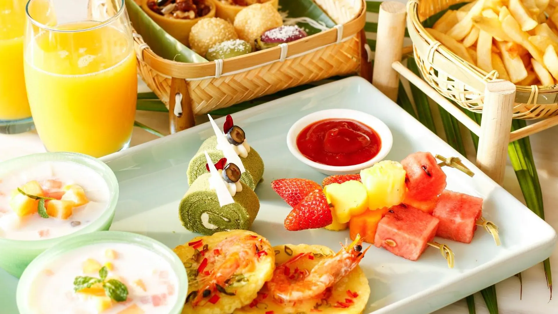 Holiday Inn & Suites Sanya Yalong Bay Hotel