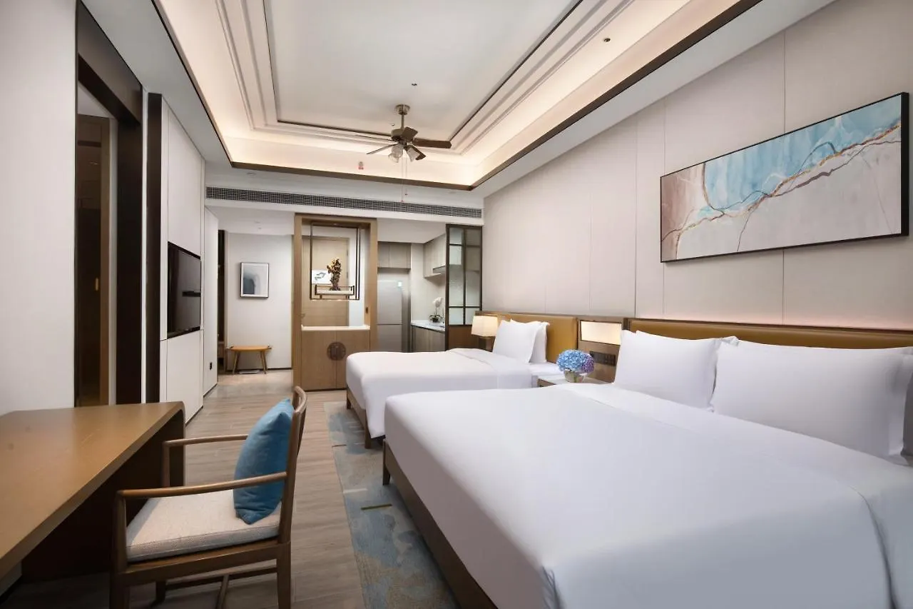 Holiday Inn & Suites Sanya Yalong Bay