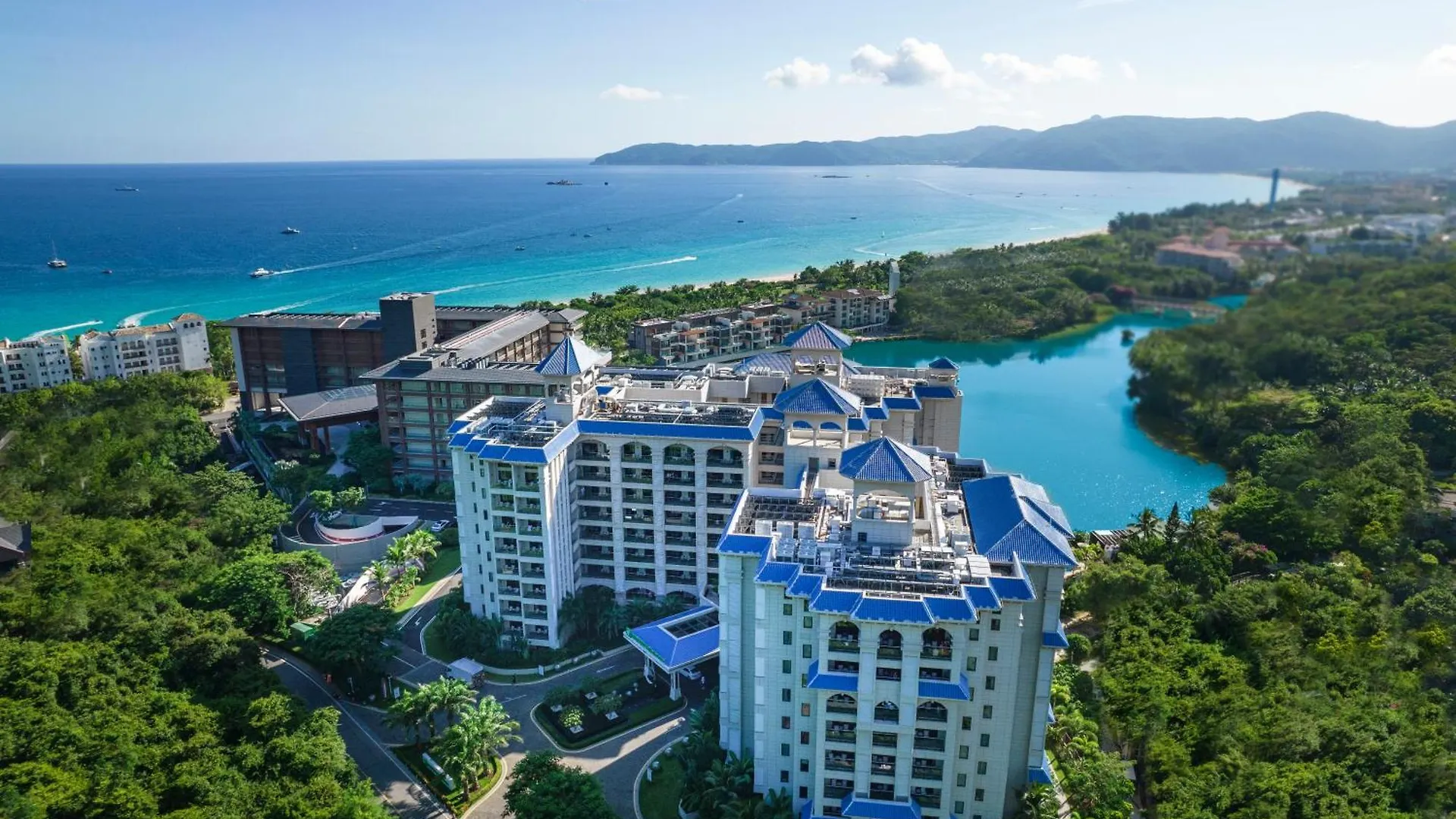 Holiday Inn & Suites Sanya Yalong Bay